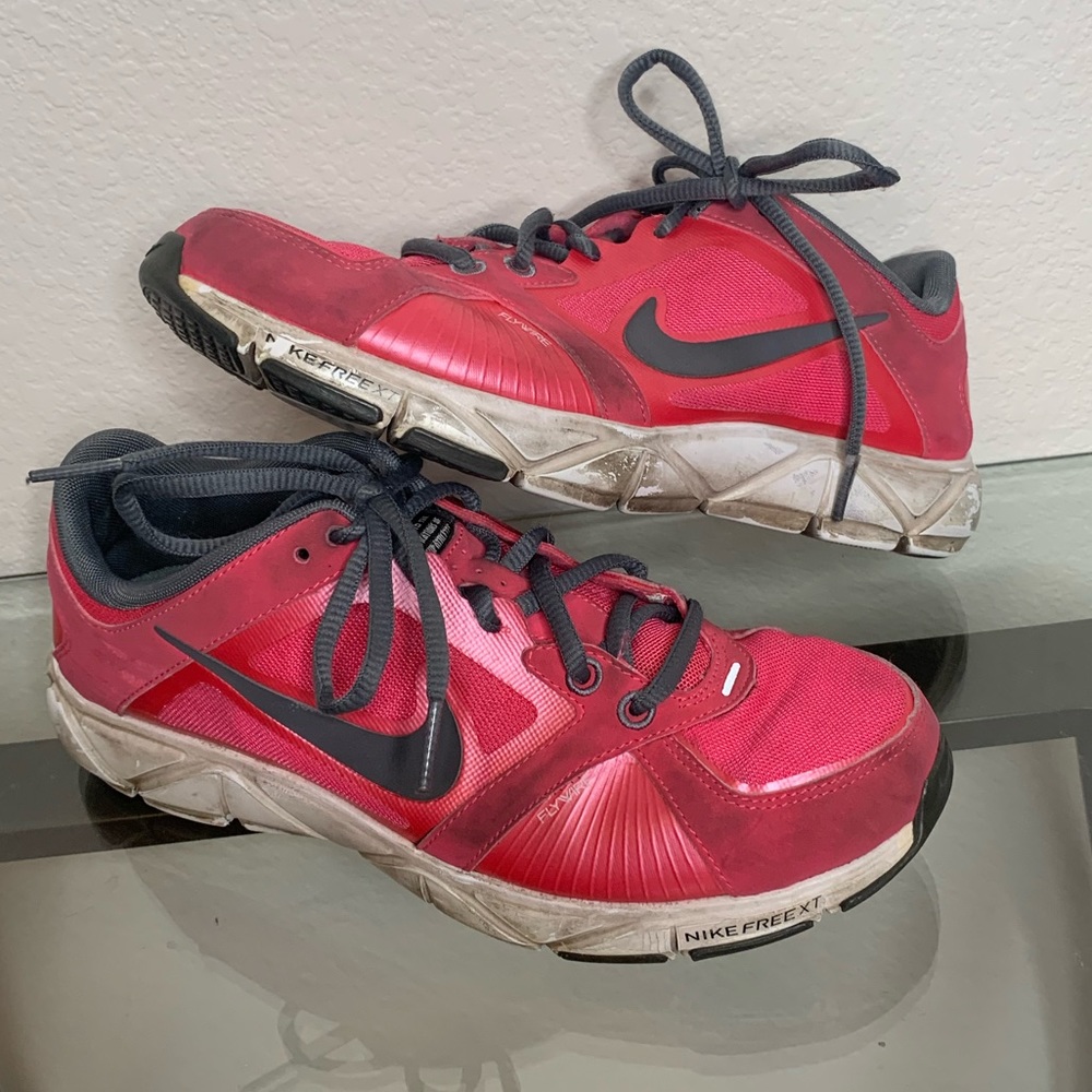 Nike Training Shoes 💞 - Picture 2 of 4